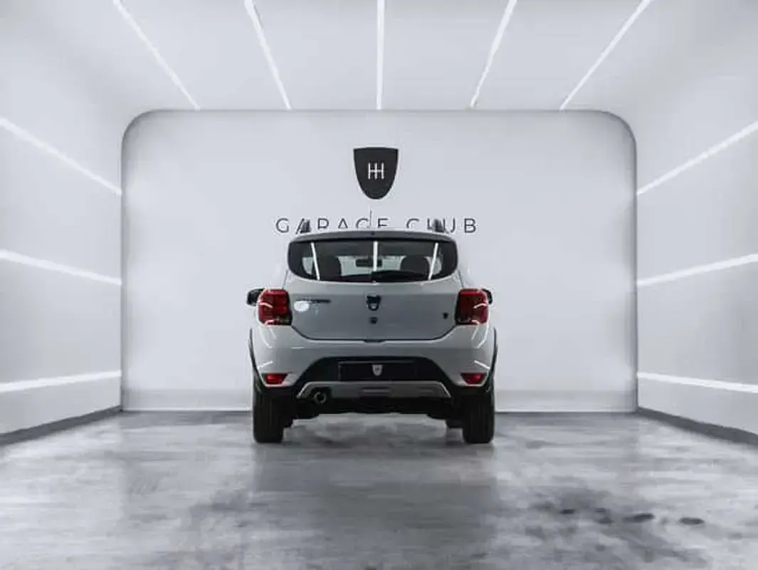 Usado Dacia Sandero Stepway 101 CV (74 kW) 2020 Blanco Utilitario