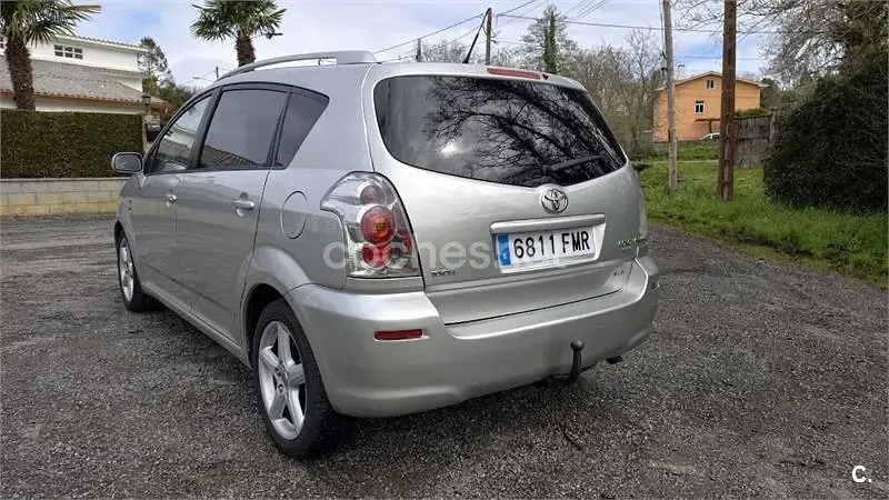 Usado Toyota Corolla Verso Sport 177 CV (130 kW) 2007 Gris / plata Monovolumen