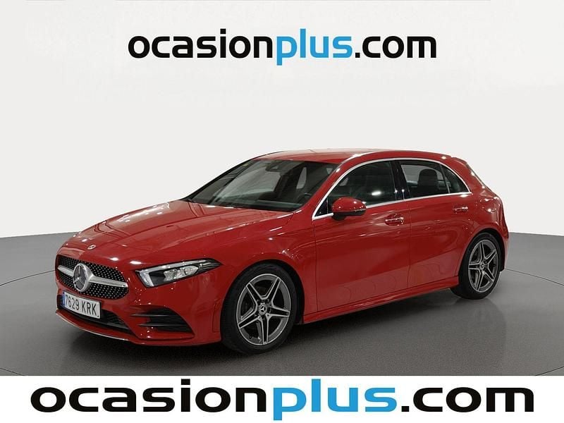 Usado Mercedes A180 AMG 116 CV (85 kW) 2018 Rojo Utilitario