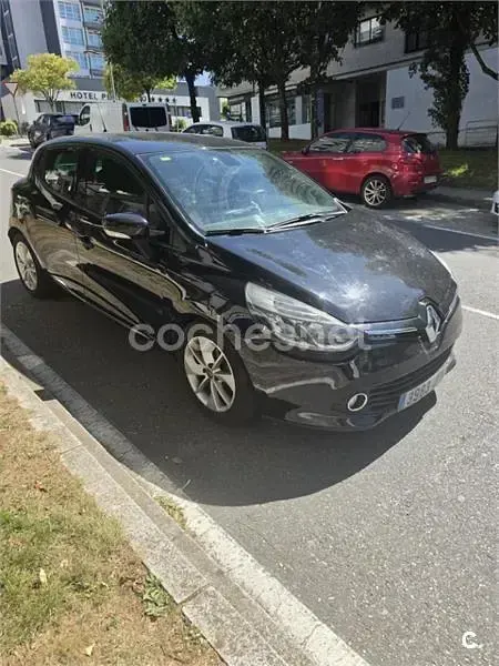 Usado Renault Clio IV LIMITED 75 CV (55 kW) 2016 Negro Berlina