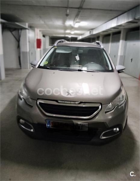 Usado Peugeot 2008 Active 92 CV (67 kW) 2013 Beige SUV
