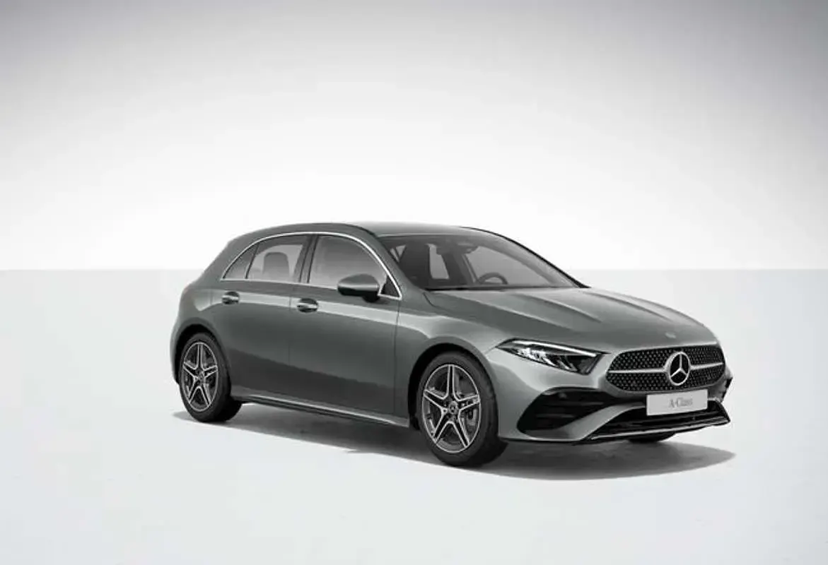 Usado Mercedes A180 109 CV (80 kW) 2024 Gris Utilitario