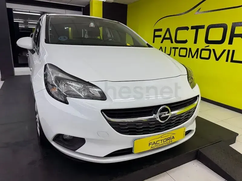 Usado Opel Corsa Expression 75 CV (55 kW) 2017 Blanco Utilitario