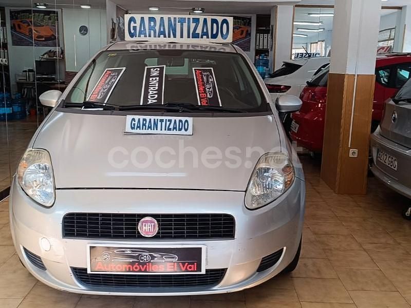 Gris / plata Usado 2010 Fiat Punto Evo Dynamic Utilitario | 3990 € (Super precio) - Imagen 1/4