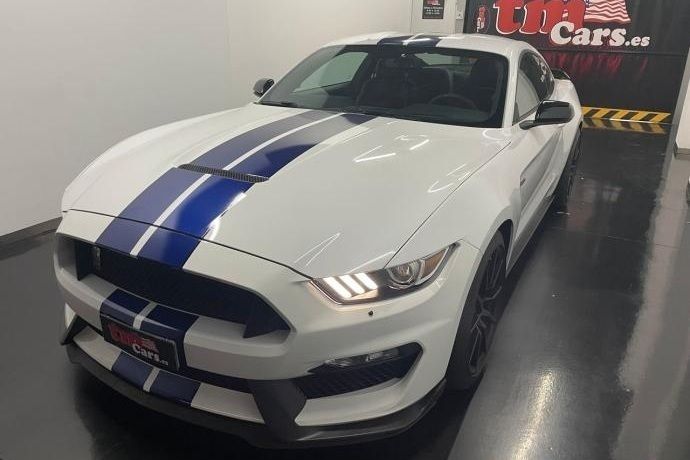 Usado Ford Mustang 533 CV (392 kW) 2016