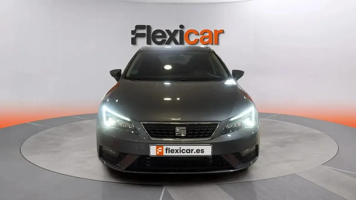 Usado Seat Leon ST Style 150 CV (110 kW) 2017 Azul Familiar