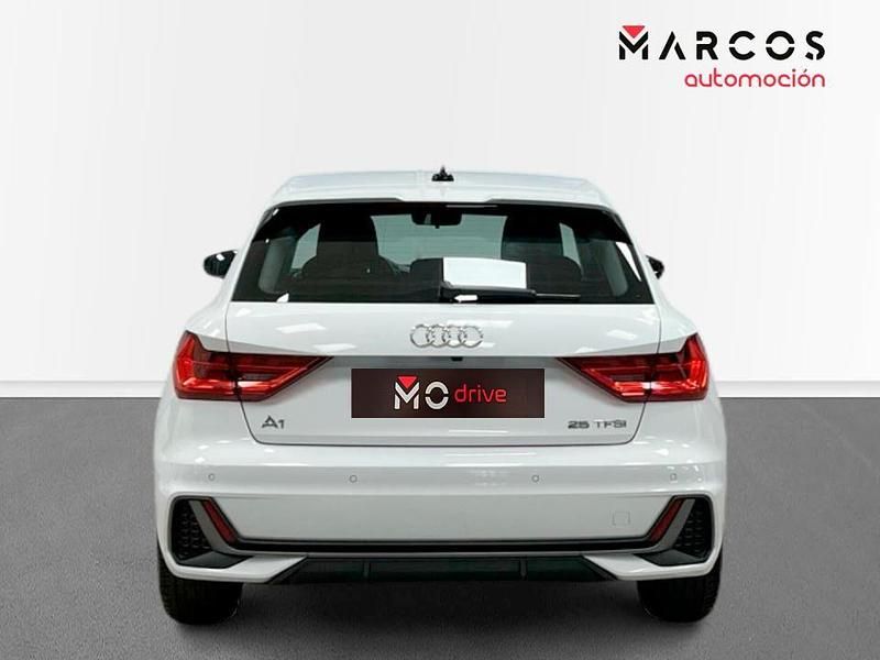 Usado Audi A1 Sportback Premium 95 CV (69 kW) 2023 Blanco Utilitario