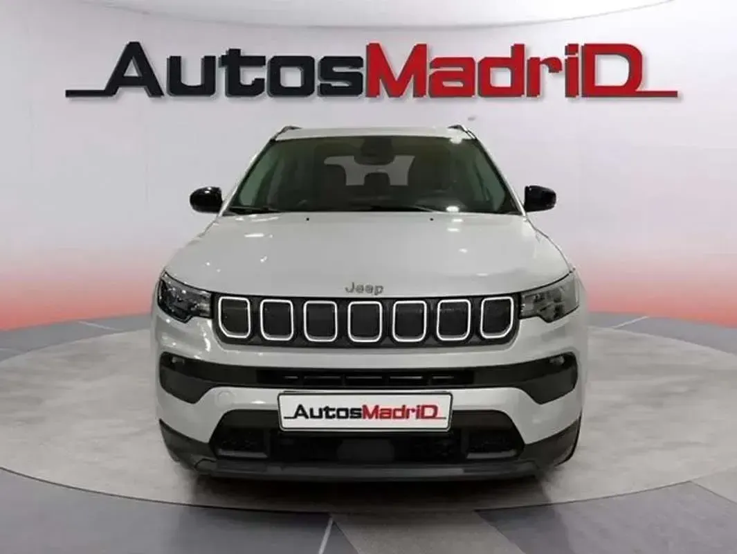 Usado Jeep Compass Longitude 131 CV (96 kW) 2022 Gris SUV
