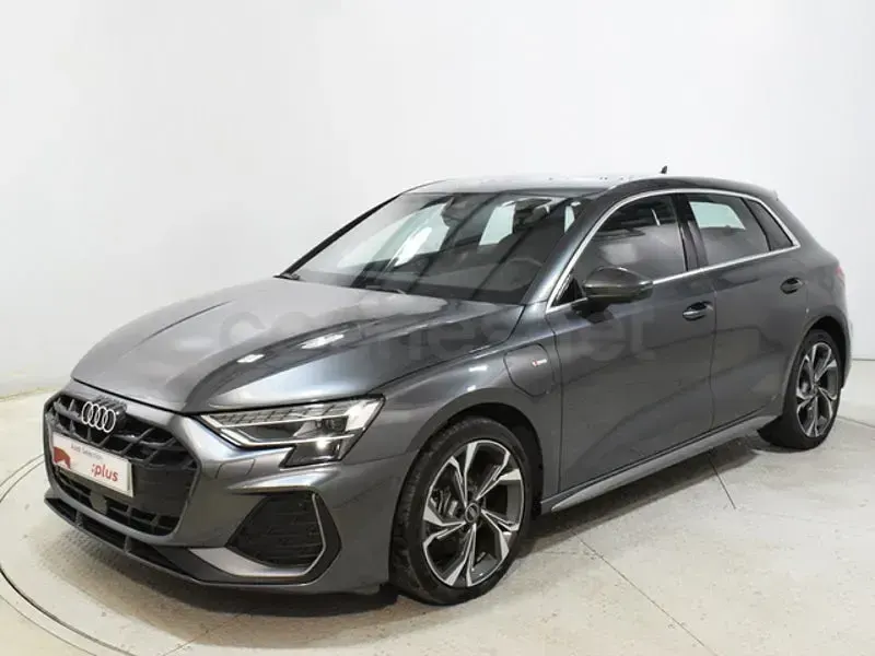Usado Audi A3 S-Line 204 CV (150 kW) 2025 Gris / plata Berlina
