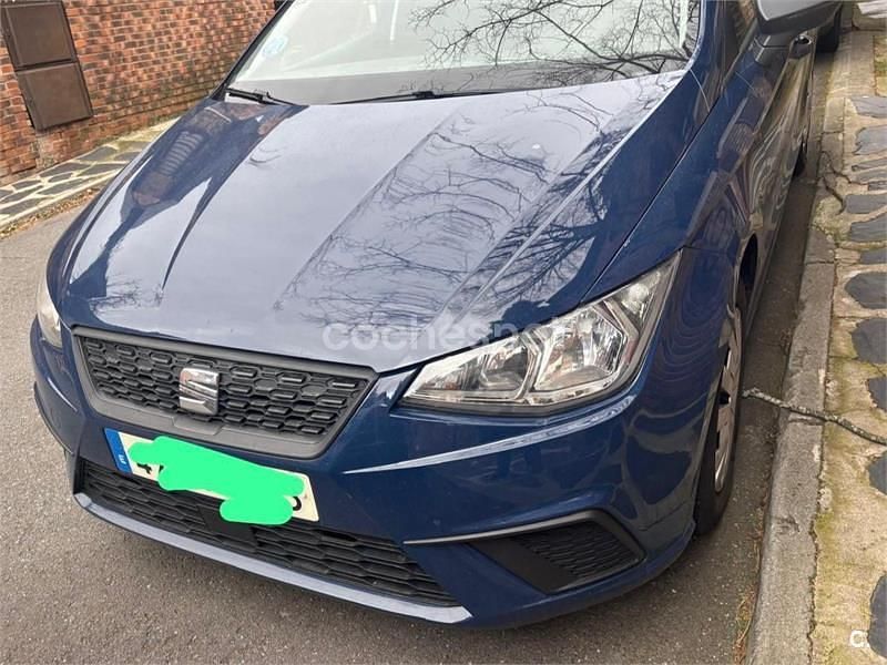 Usado Seat Ibiza Style 90 CV (66 kW) 2018 Azul Utilitario