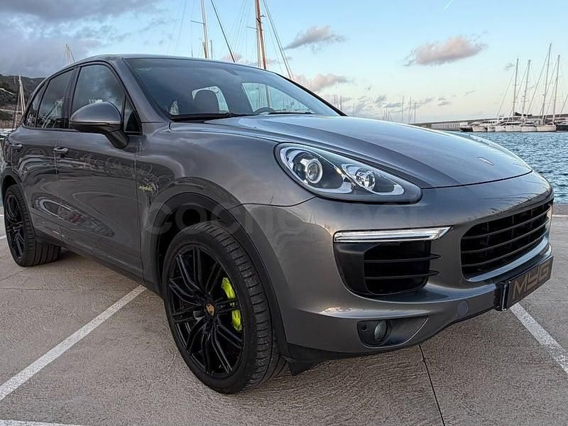 Usado Porsche Cayenne S E-Hybrid 416 CV (305 kW) 2015 Gris / plata SUV