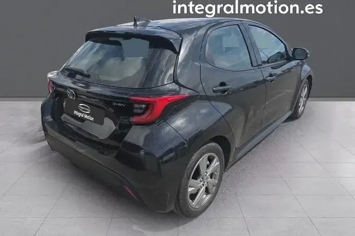 Usado Toyota Yaris Active 115 CV (84 kW) 2025 Utilitario