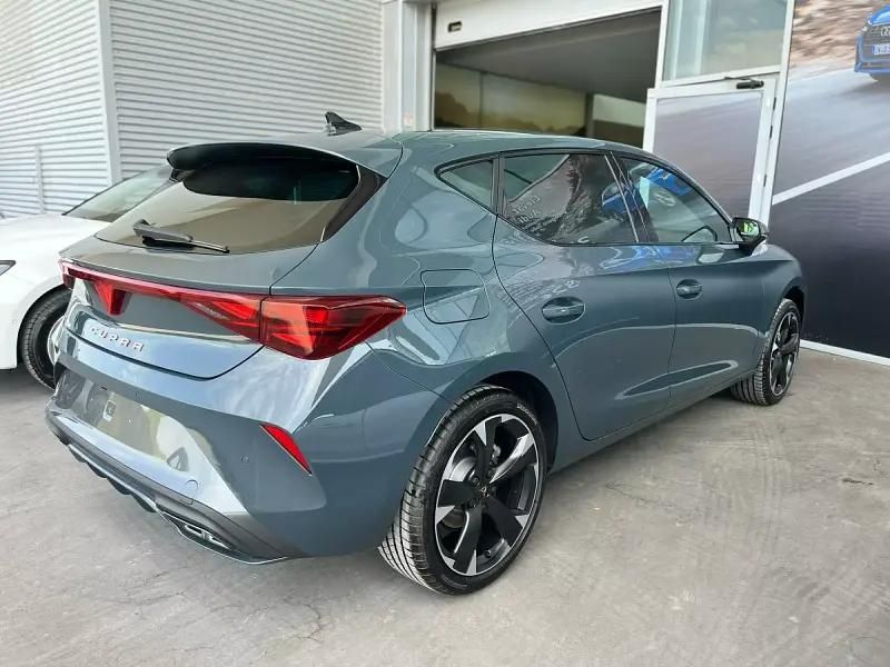 Begagnad Cupra Leon 150 HK (110 kW) 2024