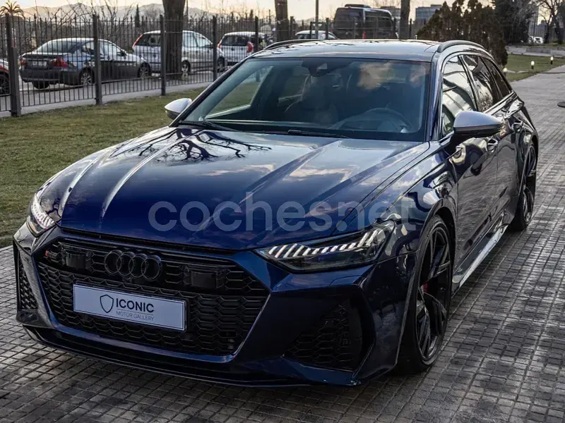 Usado Audi RS6 600 CV (441 kW) 2020 Azul Familiar