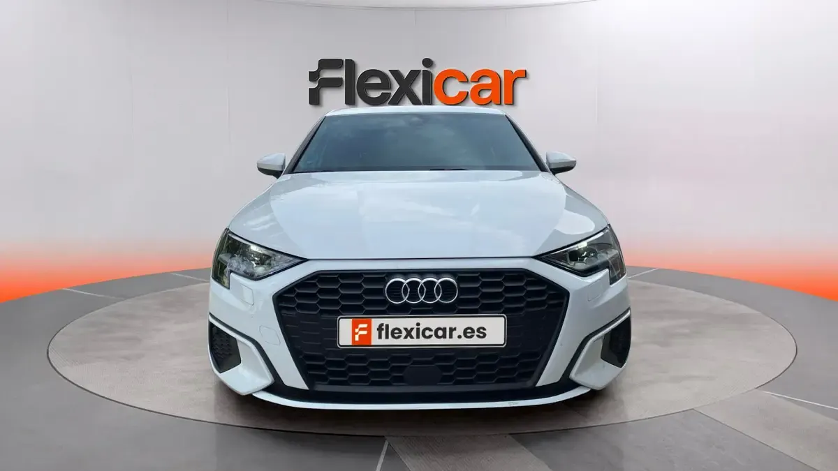 Usado Audi A3 Advanced Plus 116 CV (85 kW) 2024 Blanco Berlina
