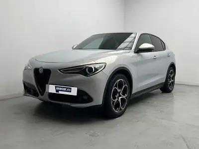 Usado Alfa Romeo Stelvio Sprint 190 CV (139 kW) 2022 Blanco astro 252 SUV