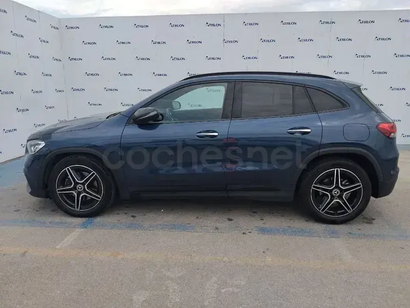 Usado Mercedes GLA200 150 CV (110 kW) 2022 Azul SUV