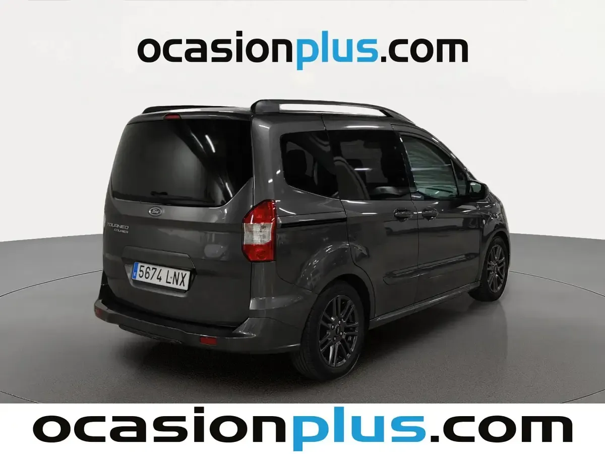 Usado Ford Tourneo Courier Sport 101 CV (74 kW) 2021 Gris Monovolumen