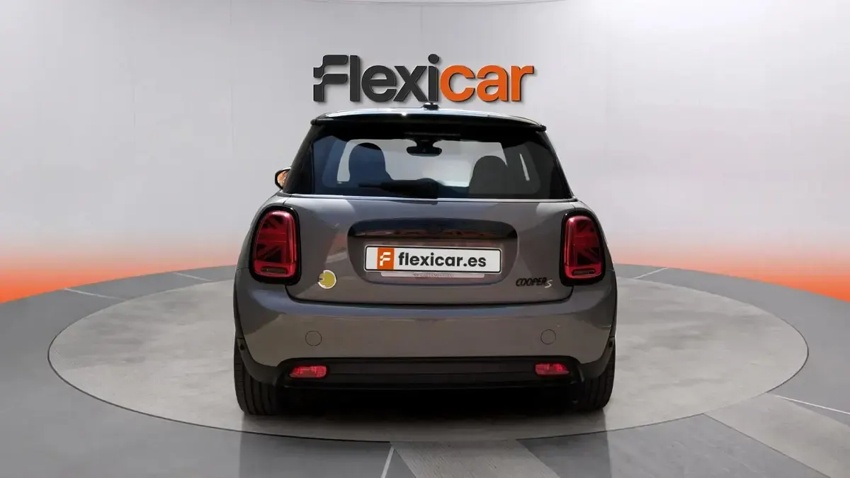 Begagnad Mini Cooper SE 135 kW (184 HK) 2022 Grå Halvkombi