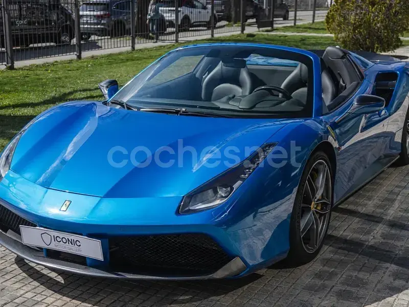 Brugt Ferrari 488 670 HK (492 kW) 2018 Blå Cabriolet