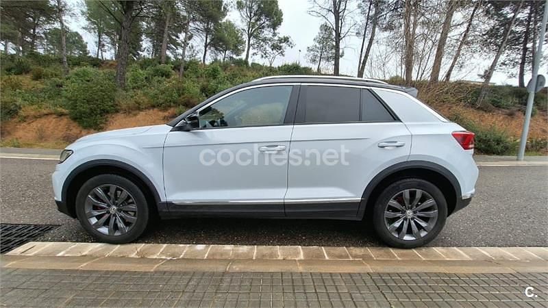Usado VW T-Roc Sportline 150 CV (110 kW) 2020 Gris / plata SUV