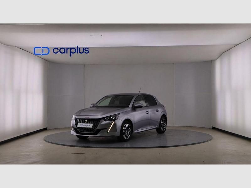 Usado Peugeot 208 Allure 100 CV (73 kW) 2021 Gris artense (metalizado) Utilitario