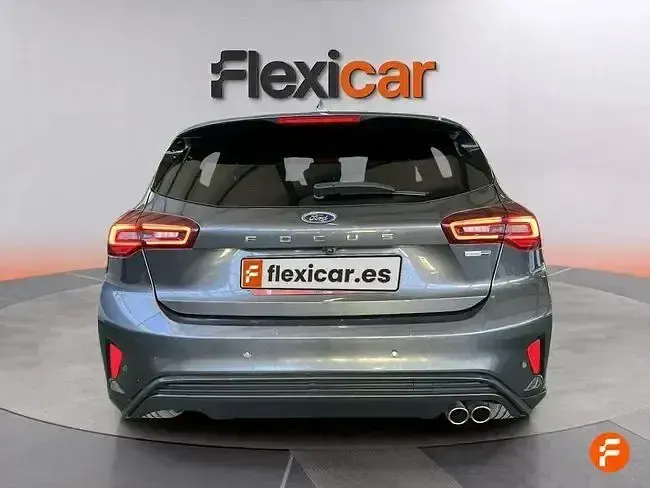 Usado Ford Focus ST-Line 155 CV (114 kW) 2023 Gris Berlina