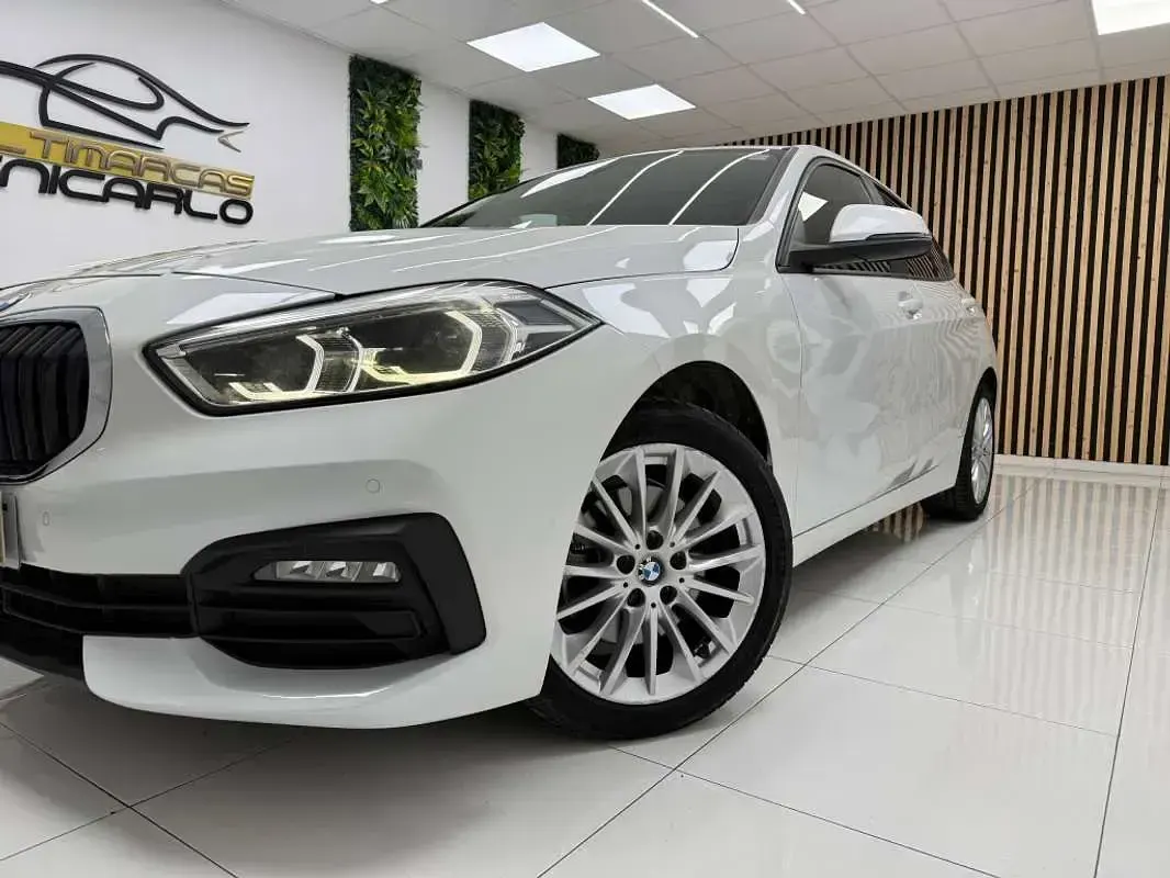 Usado BMW 118 140 CV (102 kW) 2020 Blanco Utilitario