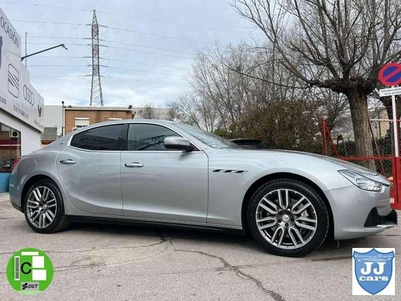 Usado Maserati Ghibli 275 CV (202 kW) 2017 Gris Berlina