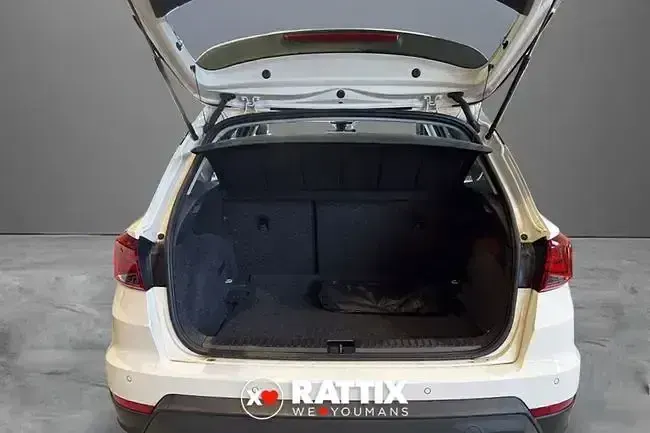 Usado Seat Arona Style 110 CV (80 kW) 2023 Blanco SUV