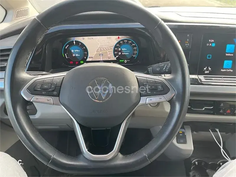 Usado VW Multivan Life 218 CV (160 kW) 2023 Negro Monovolumen