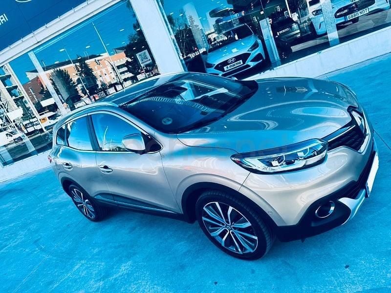 Usado Renault Kadjar Zen 130 CV (95 kW) 2018 Beige SUV