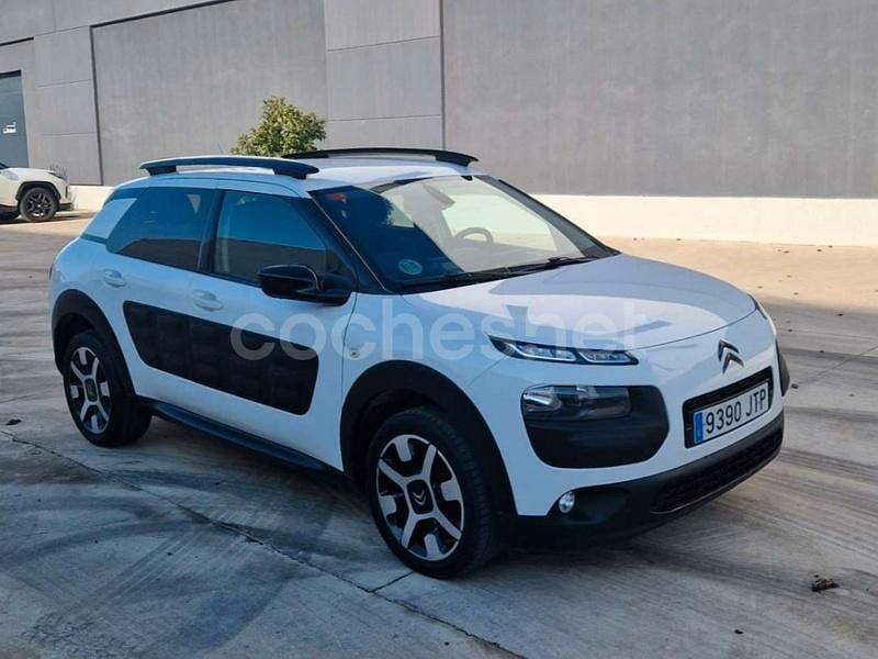 Usado Citroën C4 Feel 100 CV (73 kW) 2016 Blanco Berlina