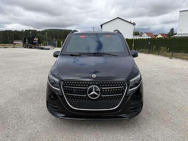 Nuevo Mercedes V300 Exclusive 239 CV (175 kW) 2025 Monovolumen