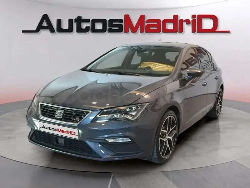 Usado Seat Leon FR 130 CV (95 kW) 2019 Gris / plata Berlina