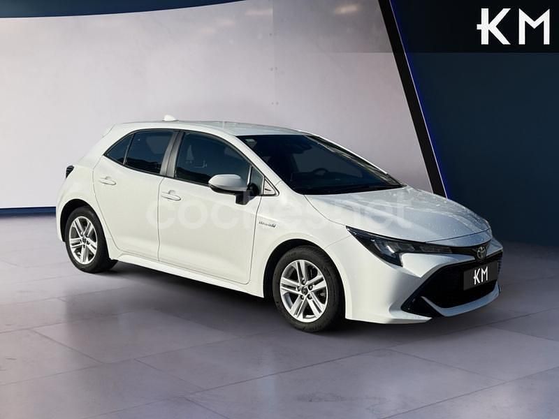 Usado Toyota Corolla Active 122 CV (89 kW) 2020 Blanco Berlina