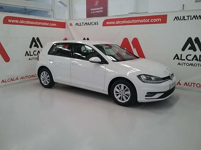 Usado VW Golf VII 116 CV (85 kW) 2019 Blanco Utilitario