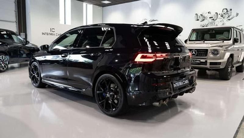 Usado VW Golf R 2024 Negro Coupe