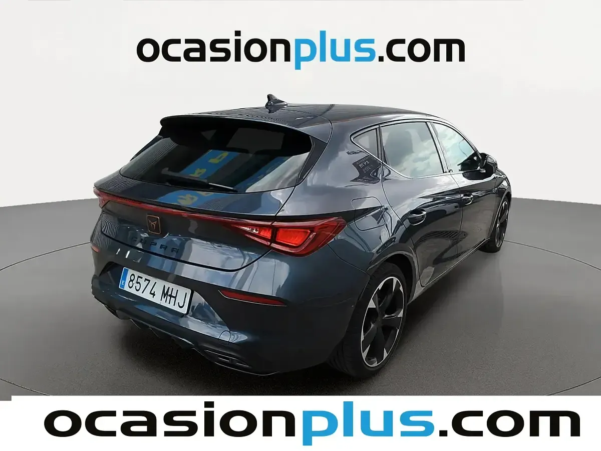 Usado Cupra Leon 150 CV (110 kW) 2023 Gris Berlina