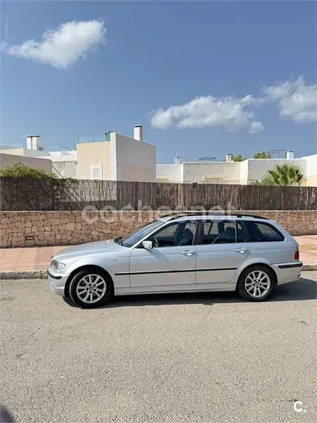 Usado BMW 320 150 CV (110 kW) 2003 Gris / plata Familiar