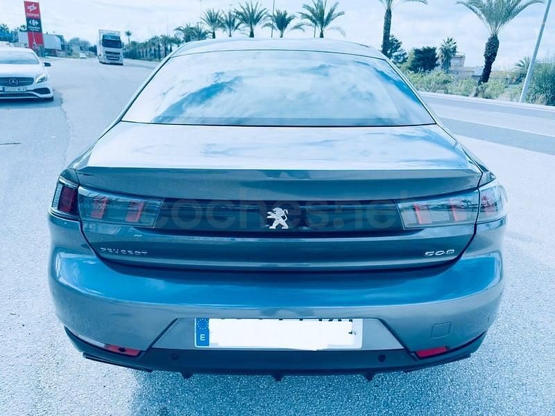 Usado Peugeot 508 Active 130 CV (95 kW) 2021 Gris / plata Berlina