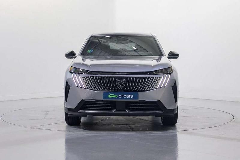Usado Peugeot 3008 Allure 136 CV (100 kW) 2025 Plateado SUV