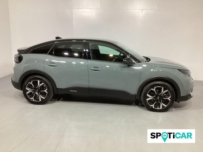 Nuevo Citroën e-C4 Shine 114 kW (156 CV) 2025 Verde Berlina