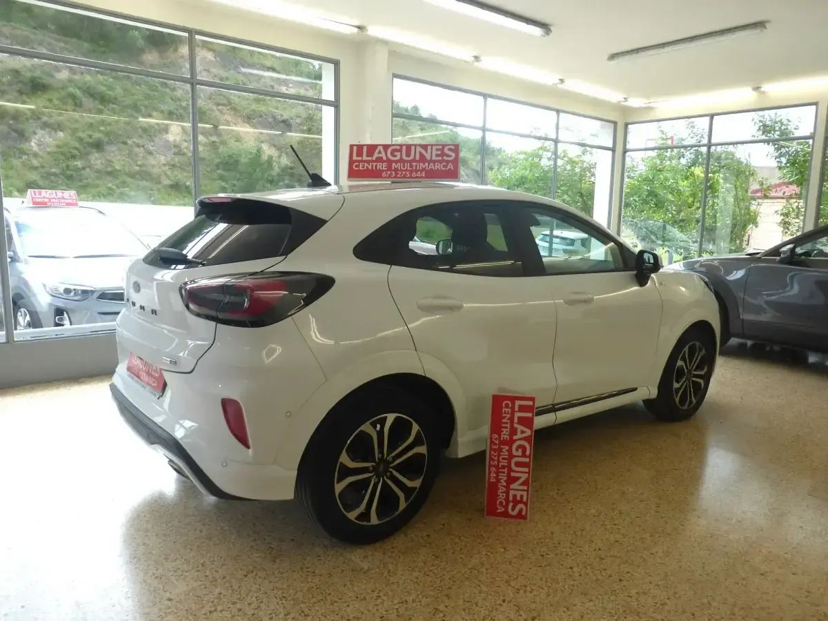 Usado Ford Puma ST-Line 125 CV (91 kW) 2023 Blanco SUV