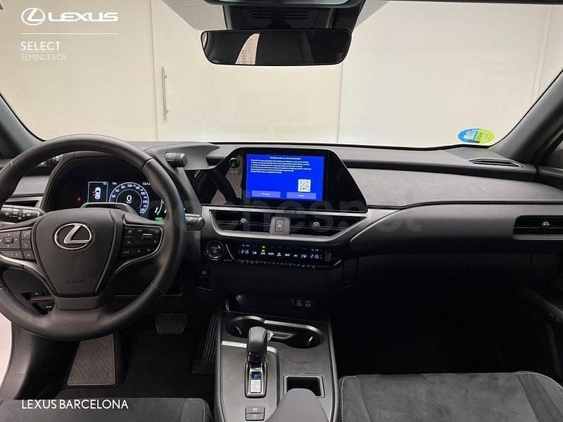 Usado Lexus UX 199 CV (146 kW) 2025 Blanco SUV