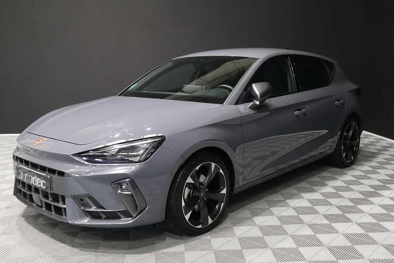 Usado Cupra Leon 150 CV (110 kW) 2024 Gris Utilitario