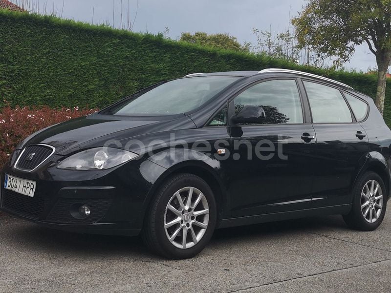Negro Usado 2013 Seat Altea XL Style Monovolumen | 7990 € (Precio justo) - Imagen 1/4