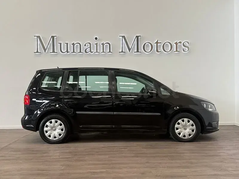 Usado VW Touran Edition 115 CV (84 kW) 2016 Negro Monovolumen