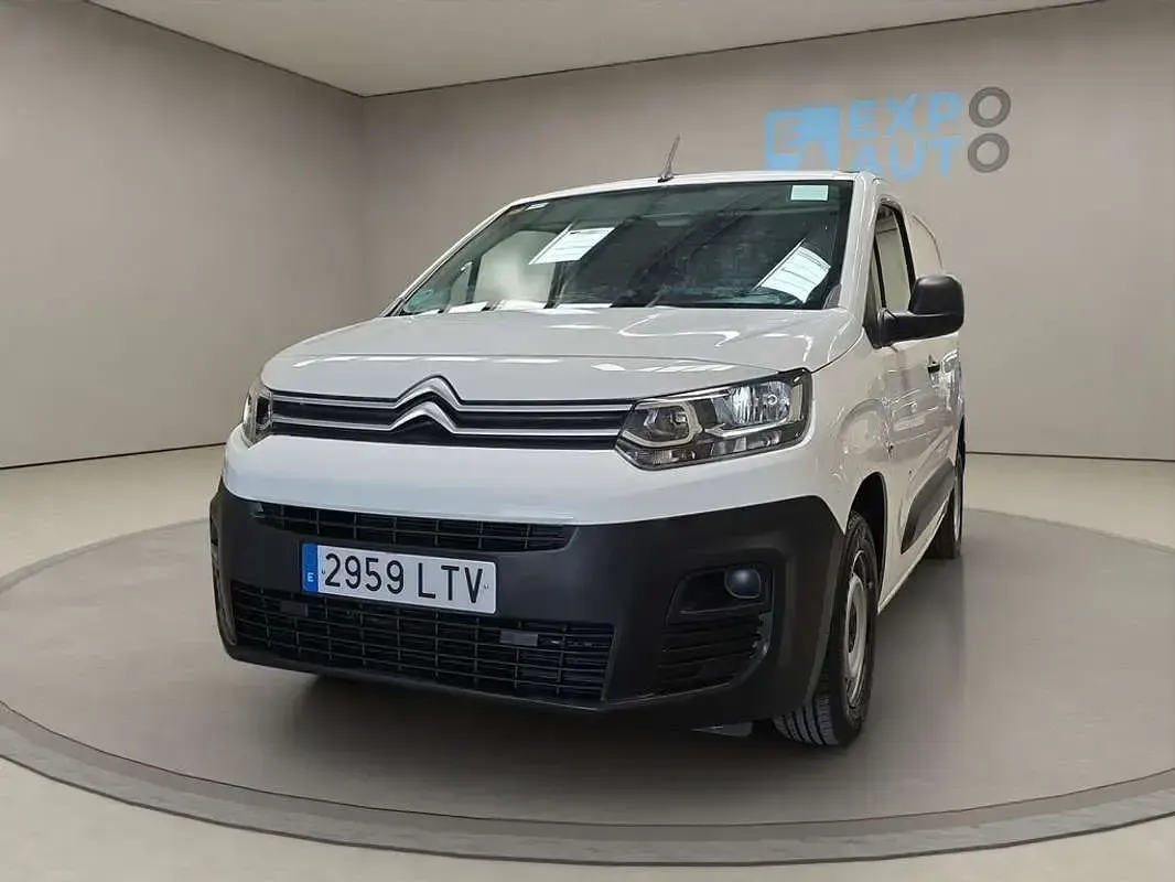 Usado Citroën Berlingo 102 CV (75 kW) 2021 Blanco Monovolumen