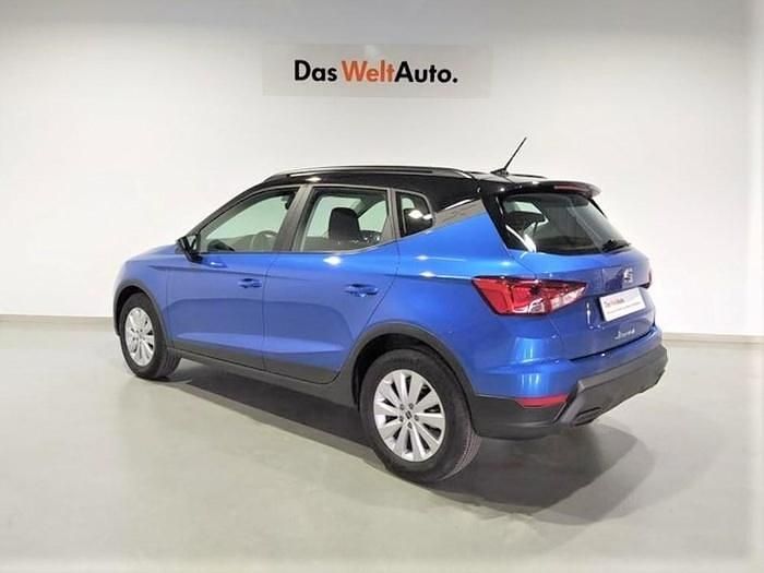 Azul Usado 2024 Seat Arona Style SUV | 20.200 € (Precio justo) - Imagen 1/4